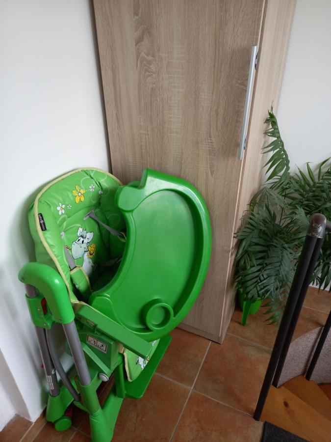 Apartman U Jakuba ดวูร์กราโลเว นัด ลาเบม ภายนอก รูปภาพ