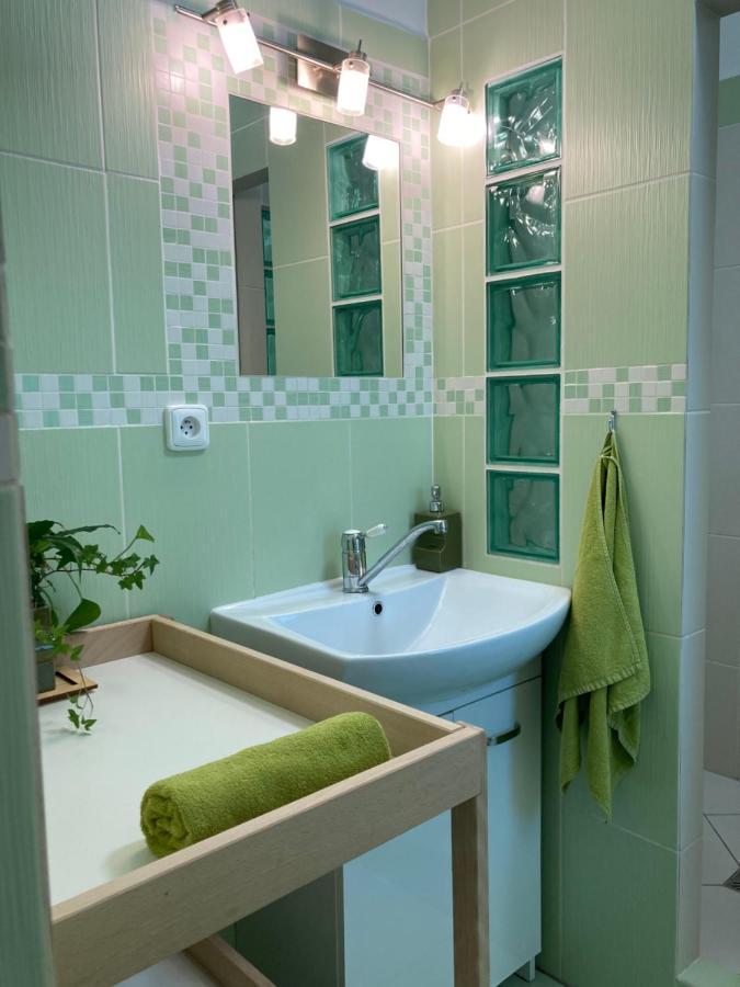 Apartman U Jakuba ดวูร์กราโลเว นัด ลาเบม ภายนอก รูปภาพ